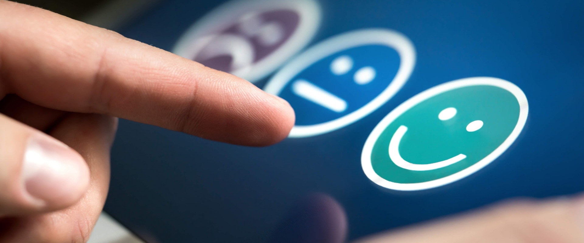 Maximizing Customer Satisfaction: The Essential Customer Service Tools in Hotel Software